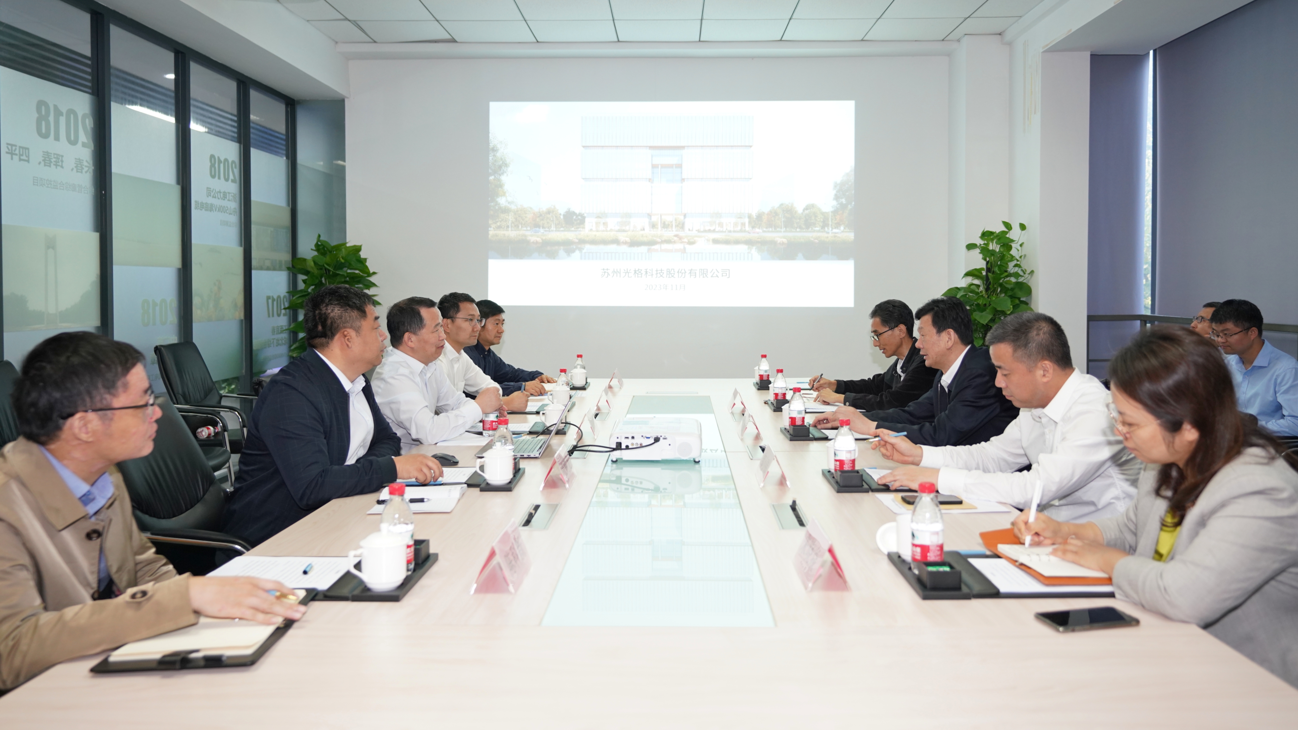 蘇州市委常委、園區黨工委書(shū)記沈覓一行走訪(fǎng)調研光格科技